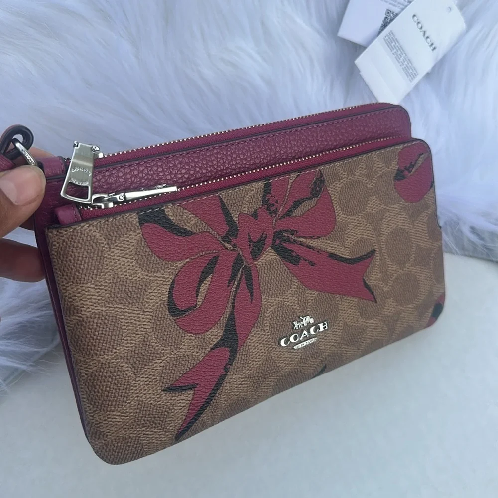 New COACH Double Zip Wallet In Signature Canvas With Bow Print - Picture 8 of 11